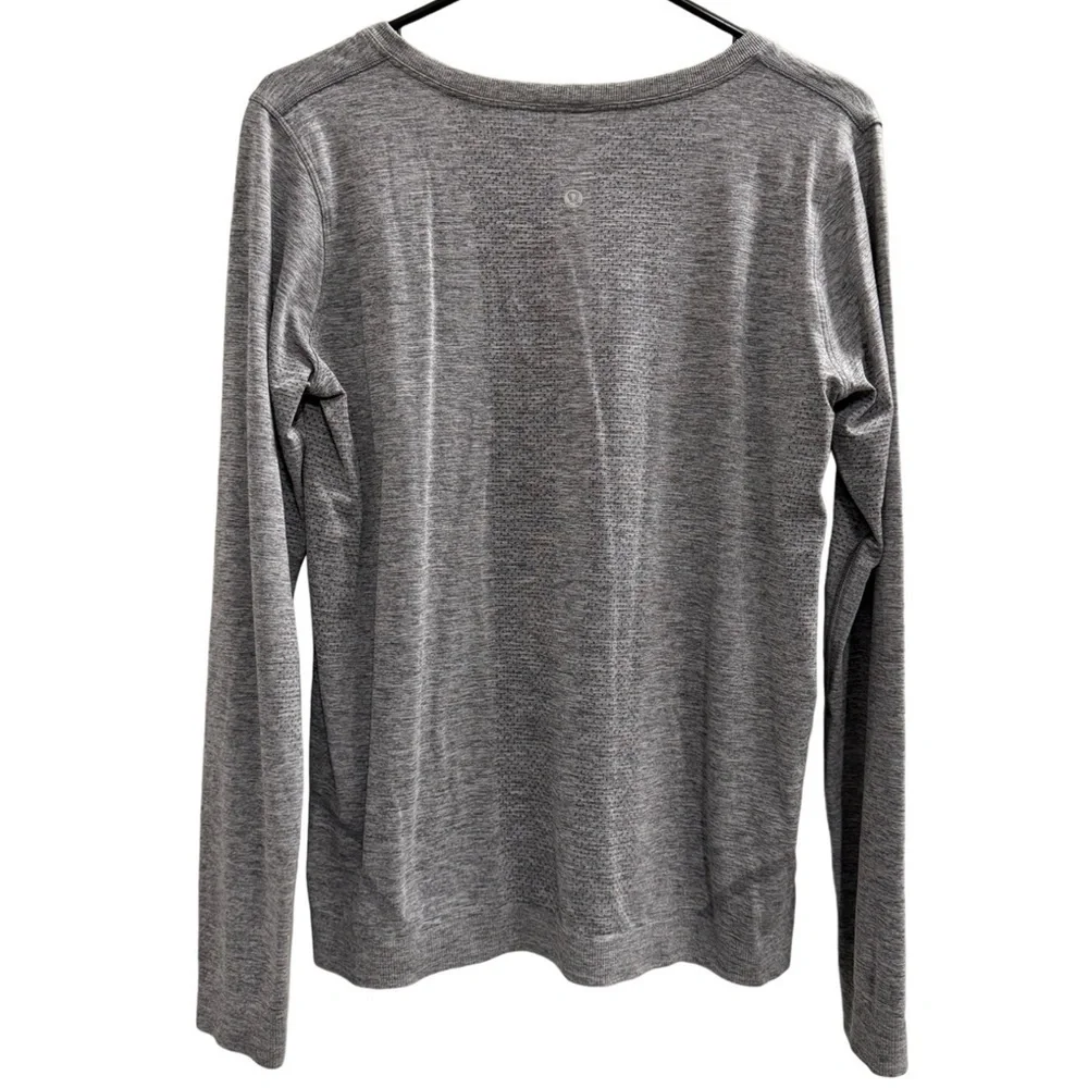 LULULEMON Long Sleeve Swiftly Tech Shirt Gray Size 8 Estimated